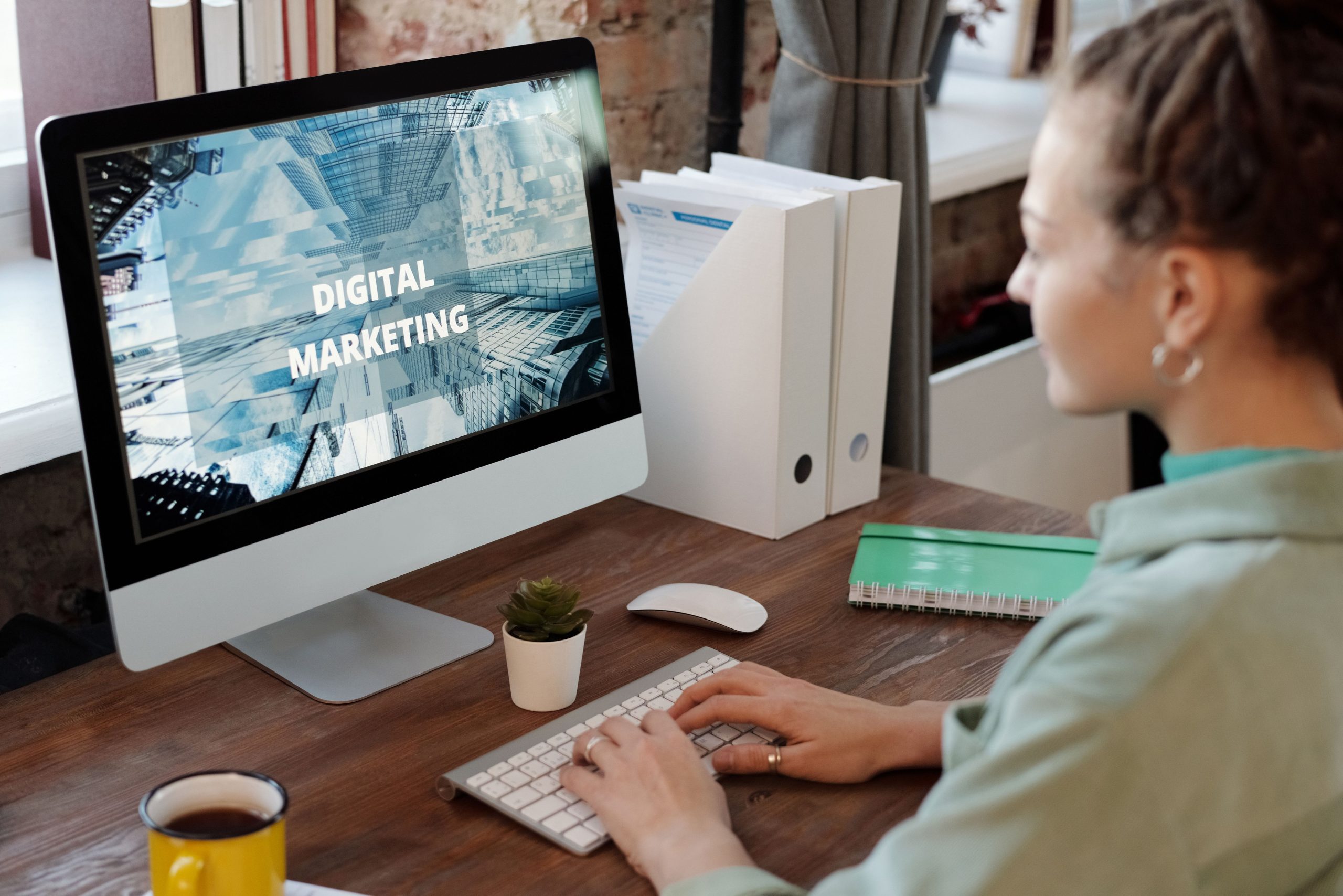 Digital Marketing Degree with Foundation Year: A Guide for Mature Students in Manchester